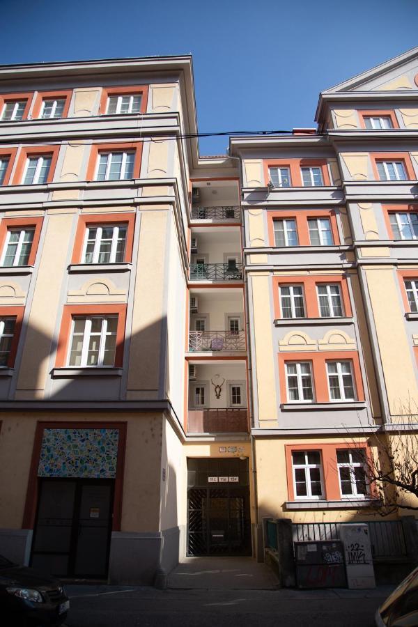 Velky 3-Izbovy Apartman Bratislava-Stare Mesto Kültér fotó