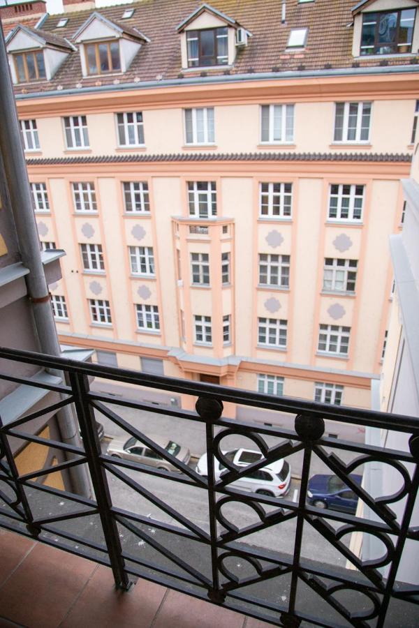Velky 3-Izbovy Apartman Bratislava-Stare Mesto Kültér fotó