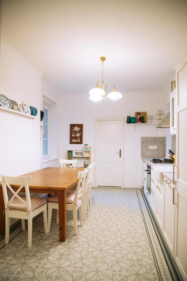 Velky 3-Izbovy Apartman Bratislava-Stare Mesto Kültér fotó